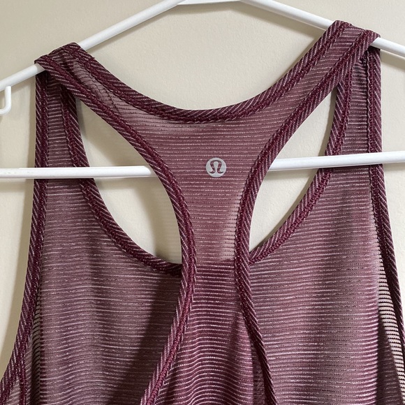 Lululemon workout tank - Picture 3 of 3